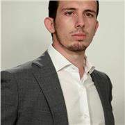 Pianista diplomato con esperienza ventennale offre lezioni private di pianoforte e solfeggio online o di persona